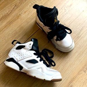 Boys Jordans size 11